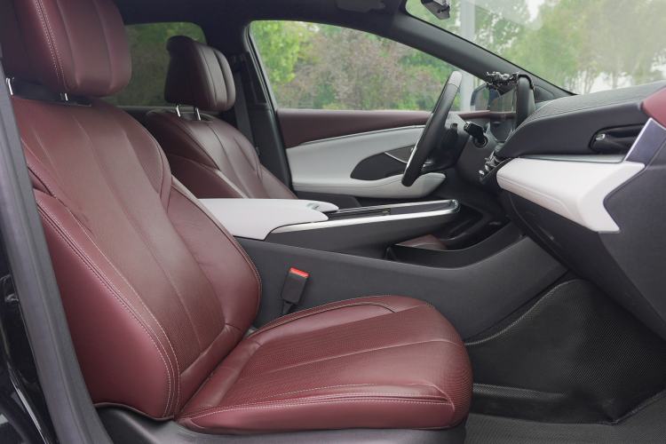 Used Buick LaCrosse 2023 28T Prestige Edition Right Front Seat