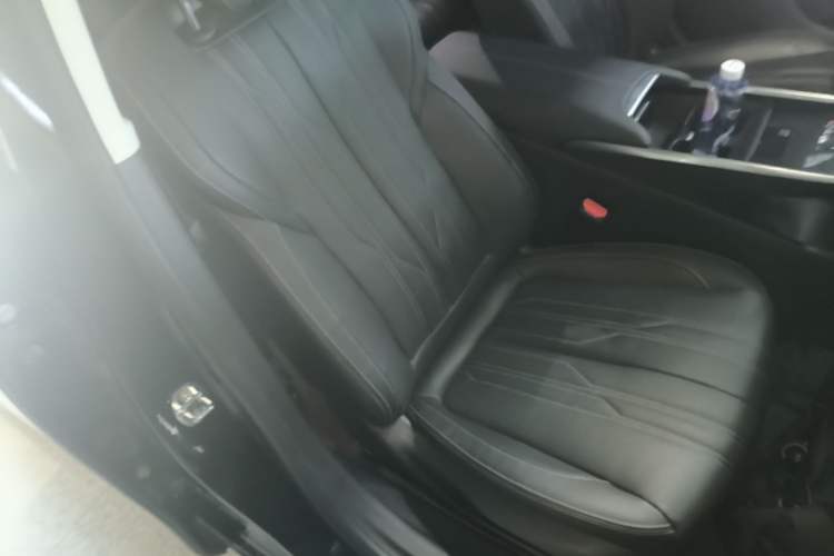 Used Buick LaCrosse 2023 Avia Edition Right Front Seat
