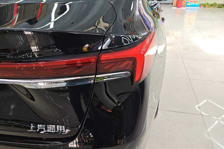 Used Buick LaCrosse 2023 28T Enjoyment Edition Right Rear Taillight