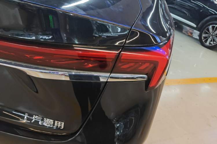 Used Buick LaCrosse 2023 28T Prestige Edition Right Rear Taillight