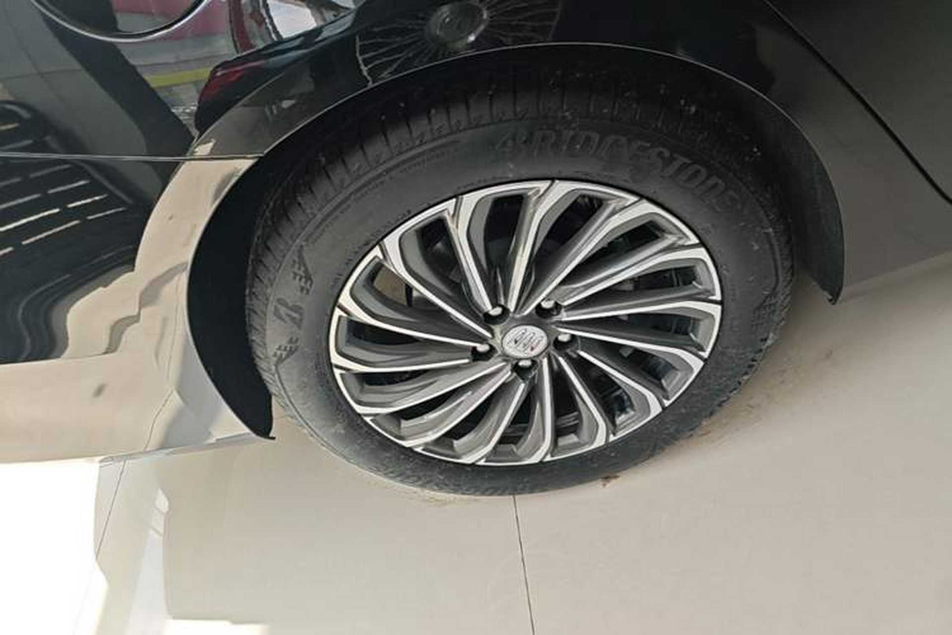 Used Buick LaCrosse 2023 28T Prestige Edition Right Rear Wheel Hub