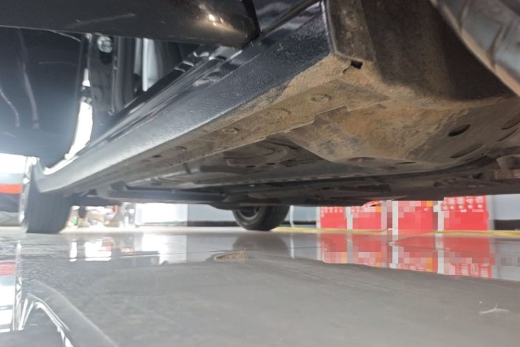 Used Buick LaCrosse 2023 28T Prestige Edition Right Side Sill