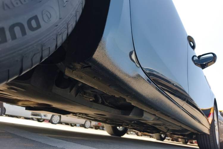 Used Buick LaCrosse 2023 Restyled 25T Cross-Country Edition Right Side Sill