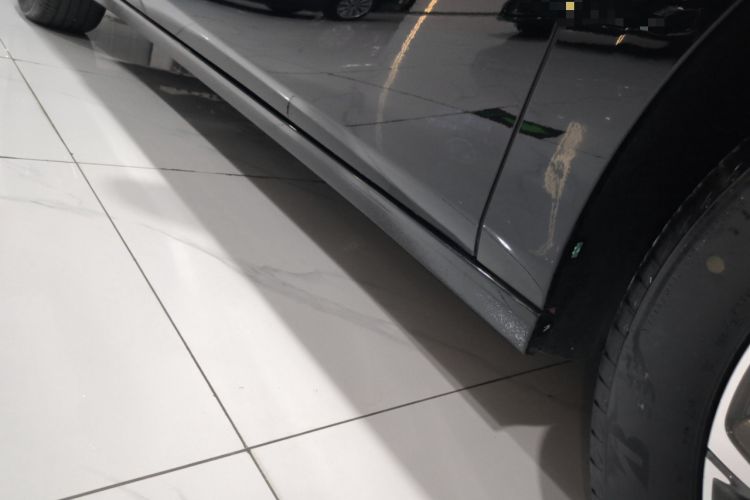 Used Buick LaCrosse 2023 28T Prestige Edition Right Side Sill