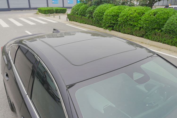 Used Buick LaCrosse 2023 28T Prestige Edition Roof