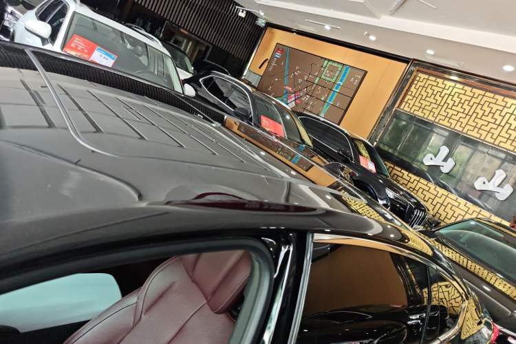 Used Buick LaCrosse 2023 28T Prestige Edition Roof