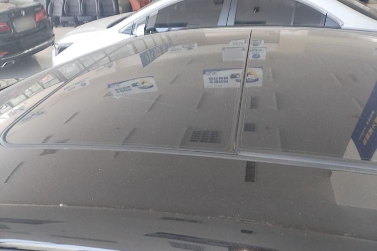 Used Buick LaCrosse 2023 28T Prestige Edition Roof