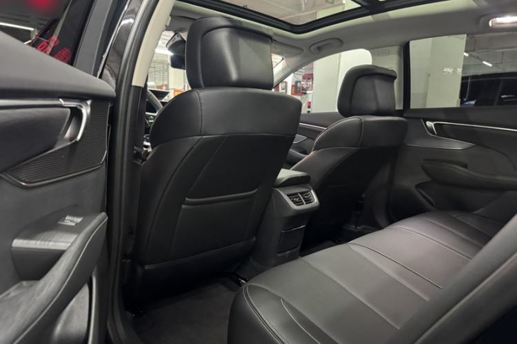 Used Buick LaCrosse 2023 28T Prestige Edition Roof