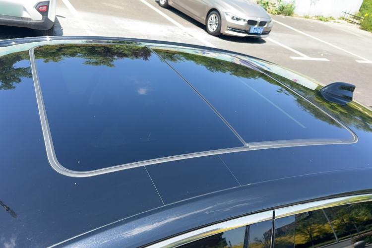 Used Buick LaCrosse 2023 28T Prestige Edition Roof