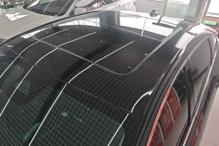 Used Buick LaCrosse 2023 28T Prestige Edition Roof