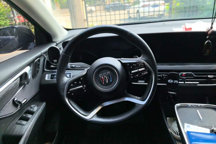 Used Buick LaCrosse 2023 28T Prestige Edition Steering Wheel