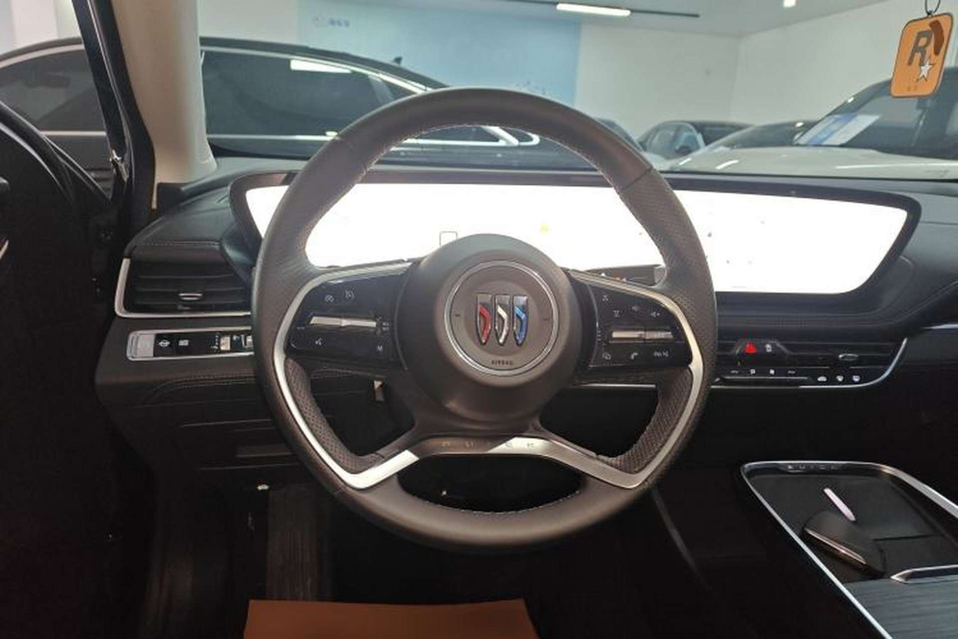 Used Buick LaCrosse 2023 28T Enjoyment Edition Steering Wheel
