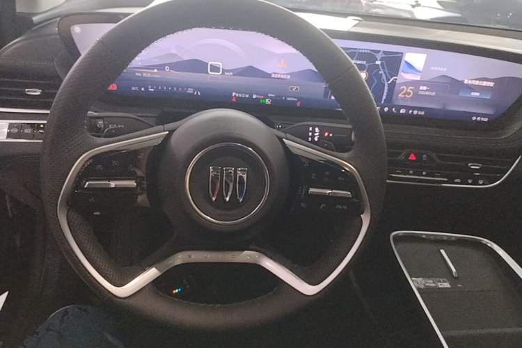 Used Buick LaCrosse 2023 28T Prestige Edition Steering Wheel