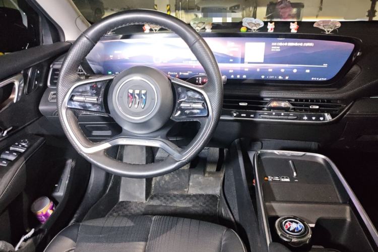 Used Buick LaCrosse 2023 28T Prestige Edition Steering Wheel