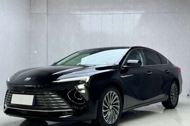 Used Buick LaCrosse 2023 28T Prestige Edition