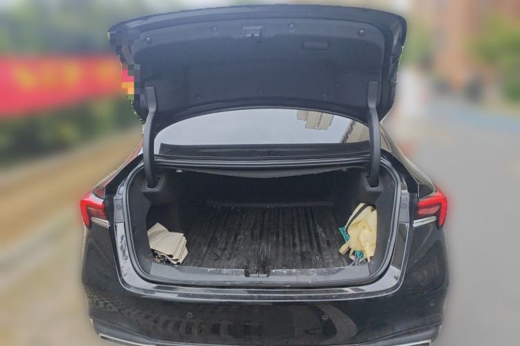 Used Buick LaCrosse 2023 28T Prestige Edition Trunk