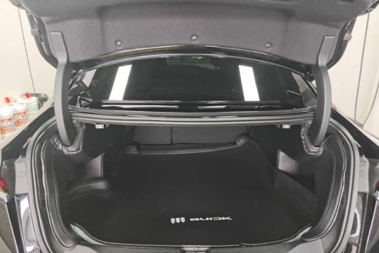 Used Buick LaCrosse 2023 28T Prestige Edition Trunk