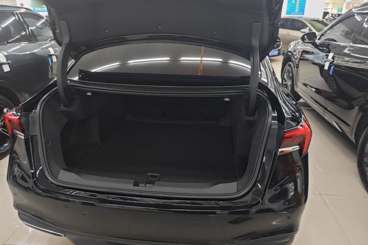 Used Buick LaCrosse 2023 28T Prestige Edition Trunk