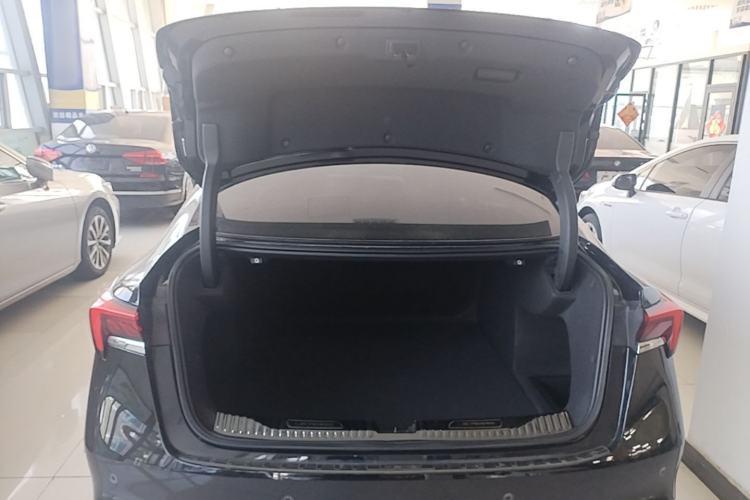 Used Buick LaCrosse 2023 28T Prestige Edition Trunk