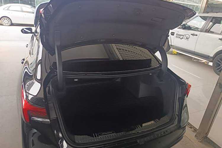 Used Buick LaCrosse 2023 28T Prestige Edition Trunk