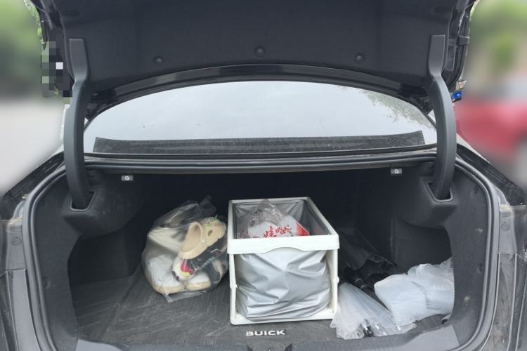 Used Buick LaCrosse 2023 28T Prestige Edition Trunk