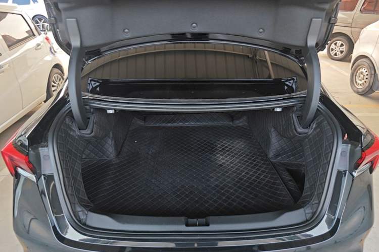 Used Buick LaCrosse 2023 28T Prestige Edition Trunk