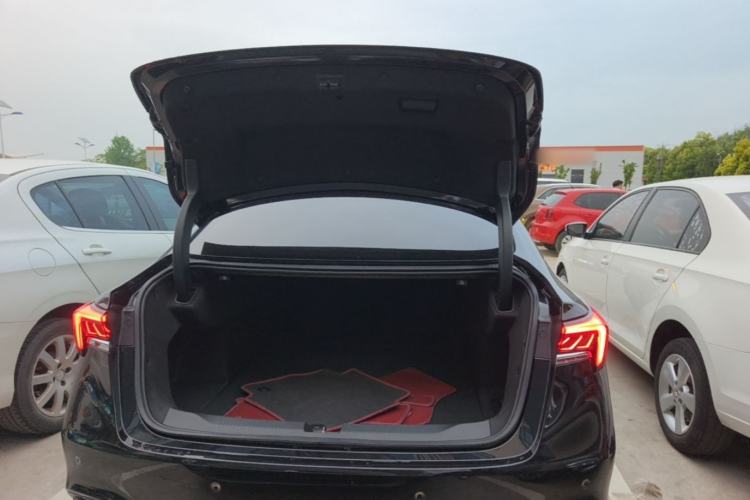 Used Buick LaCrosse 2023 28T Prestige Edition Trunk