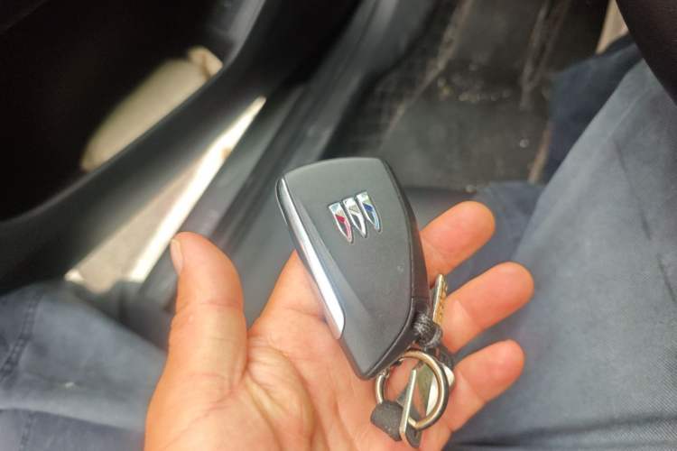 Used Buick LaCrosse 2023 Restyled 25T Cross-Country Edition Vehicle Key