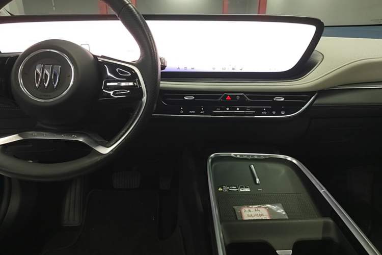 Used Buick LaCrosse 2023 Avia Edition Audio And AC Panel