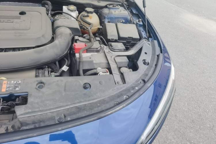 Used Buick LaCrosse 2023 Avia Edition Engine Bay Left