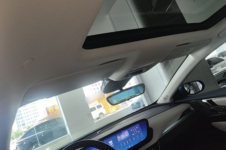 Used Buick LaCrosse 2023 Avia Edition Headliner