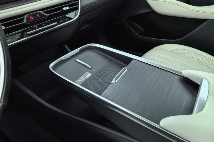 Used Buick LaCrosse 2023 Avia Edition Interior 2