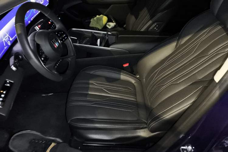 Used Buick LaCrosse 2023 Avia Edition Left Front Seat