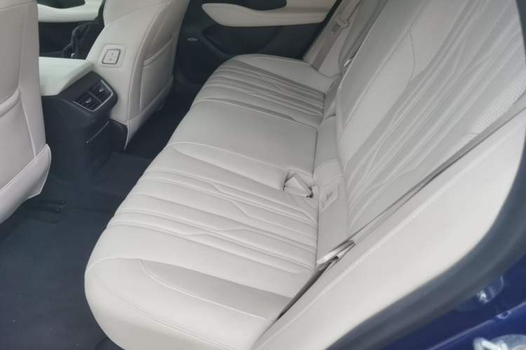 Used Buick LaCrosse 2023 Avia Edition Left Rear Seat