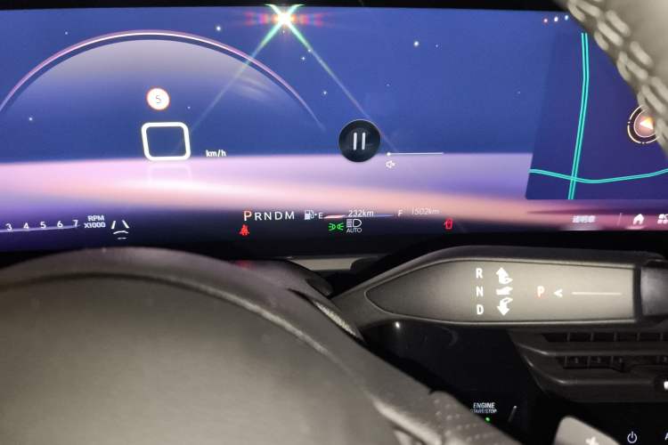 Used Buick LaCrosse 2023 Avia Edition Odometer Close Up