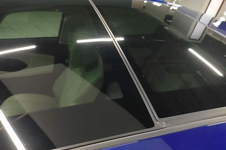 Used Buick LaCrosse 2023 Avia Edition Roof