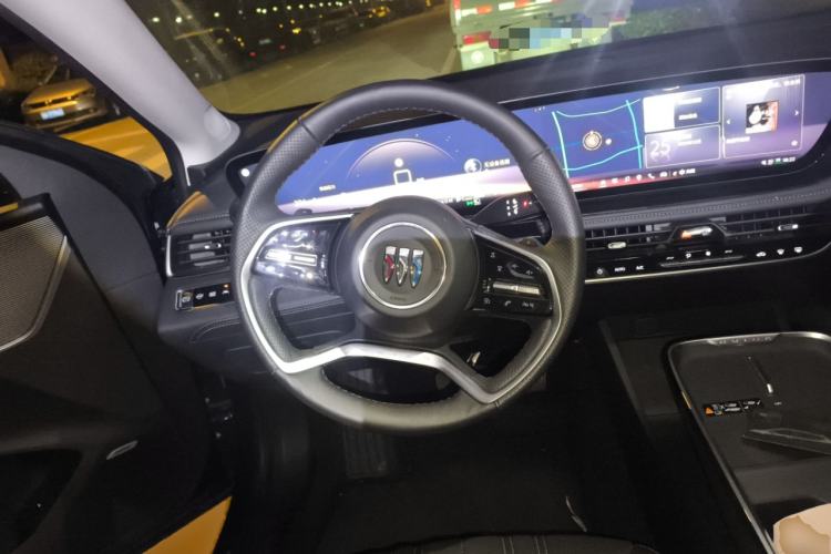 Used Buick LaCrosse 2023 Avia Edition Steering Wheel