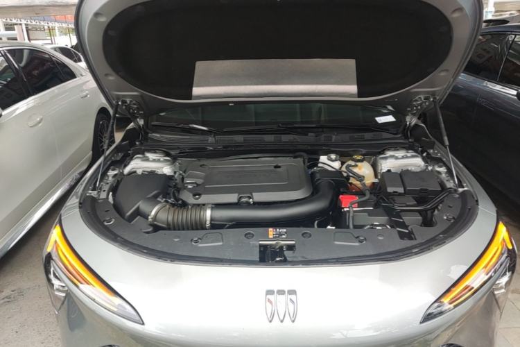 Used Buick LaCrosse 2023 28T Prestige Edition Engine Bay