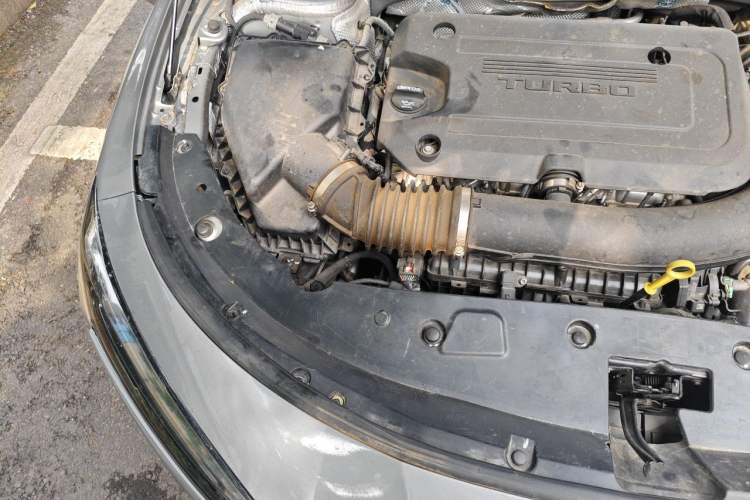 Used Buick LaCrosse 2023 28T Prestige Edition Engine Bay Right