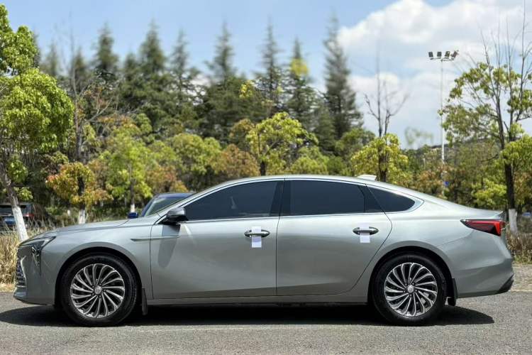 Used Buick LaCrosse 2023 28T Prestige Edition Exterior 9