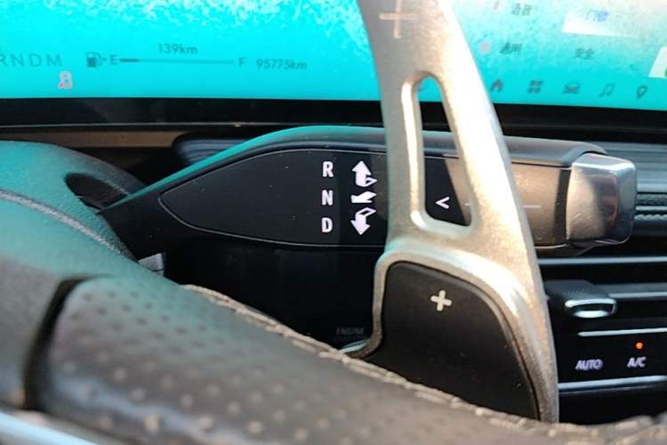 Used Buick LaCrosse 2023 28T Enjoyment Edition Gear Lever