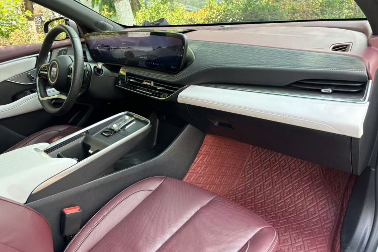 Used Buick LaCrosse 2023 28T Prestige Edition Interior 8