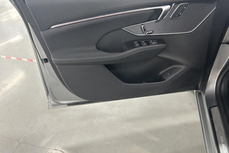 Used Buick LaCrosse 2023 28T Prestige Edition Interior 9