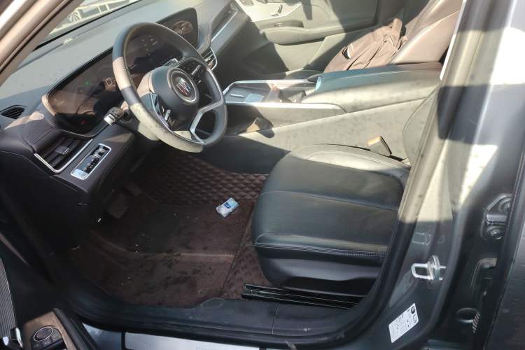 Used Buick LaCrosse 2023 28T Prestige Edition Left Front Seat