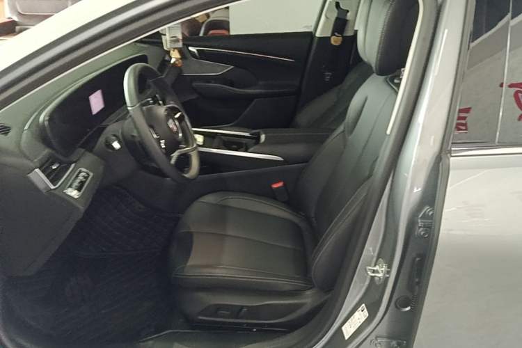 Used Buick LaCrosse 2023 Restyled 25T Cross-Country Edition Left Front Seat