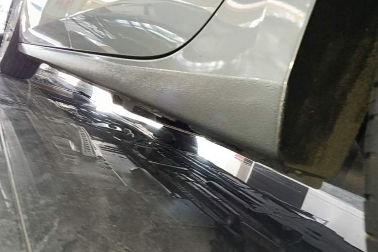 Used Buick LaCrosse 2023 Restyled 25T Cross-Country Edition Left Side Sill