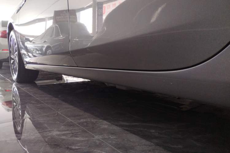 Used Buick LaCrosse 2023 28T Enjoyment Edition Left Side Sill
