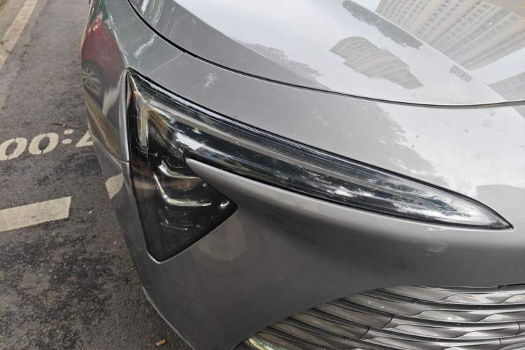 Used Buick LaCrosse 2023 28T Prestige Edition Right Front Headlight