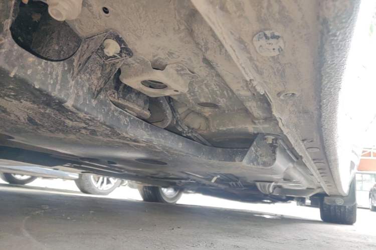 Used Buick LaCrosse 2023 28T Prestige Edition Right Side Sill