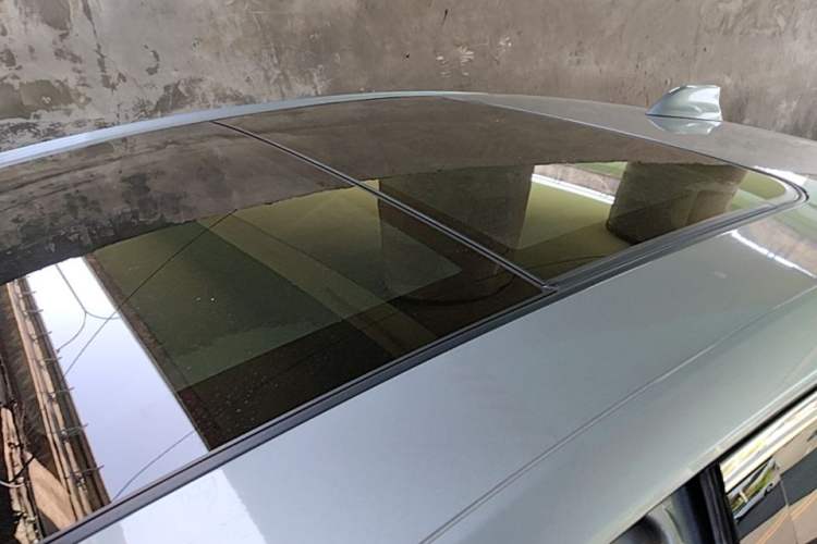 Used Buick LaCrosse 2023 28T Enjoyment Edition Roof
